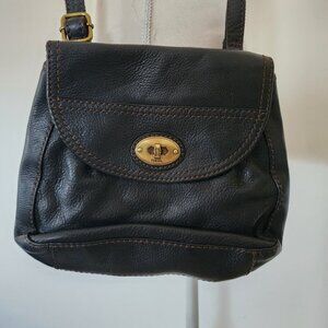 Fossil Black Pebble Leather Crossbody Flap Bag Turn Key